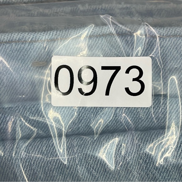 Madewell Jeans Women’s 26 Blue Slim Crop BoyJean High Rise Light Wash Ripped - Picture 13 of 13